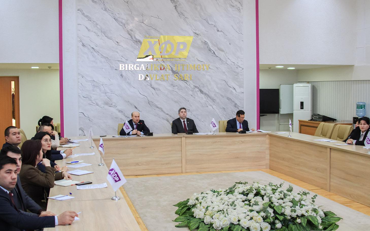 Partiyamiz xodimlari uchun o‘quv-seminarlar boshlandi